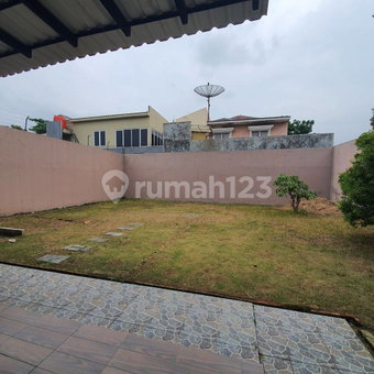 House for rent in Cikarang, Indonesia · 3 rooms, 3 baths