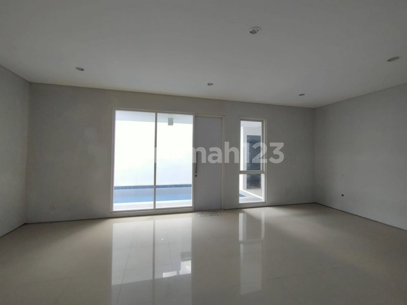 House for rent in Semarang, Indonesia · 4 rooms, 4 baths