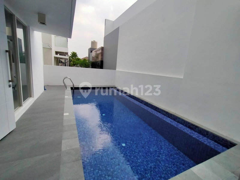 House for rent in Semarang, Indonesia · 4 rooms, 4 baths