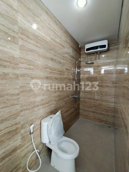 House for rent in Semarang, Indonesia · 4 rooms, 4 baths