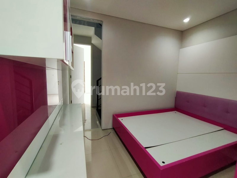 House for rent in Semarang, Indonesia · 4 rooms, 4 baths