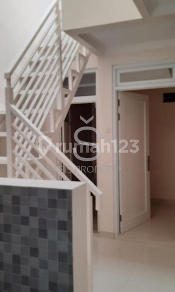 House for rent in Malang, Indonesia · 7 rooms, 4 baths