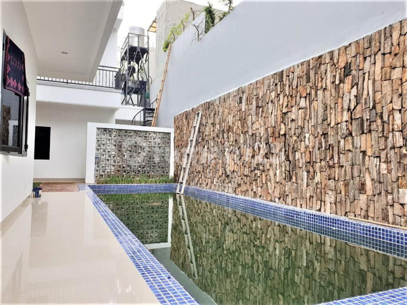 House for rent in Jakarta, Indonesia · Menteng · 9 rooms, 9 baths