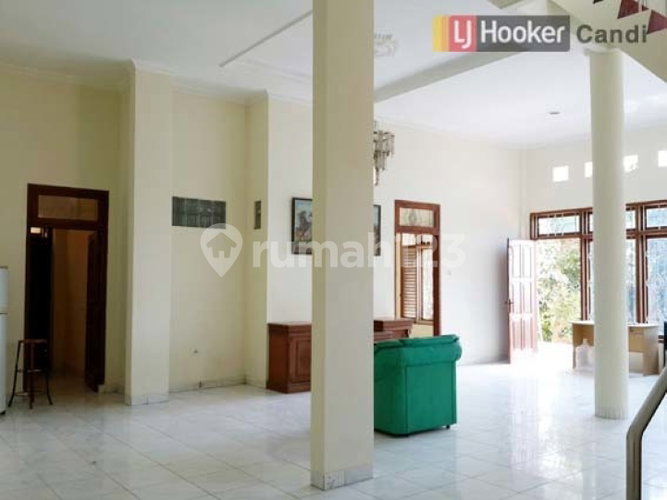 House for rent in Semarang, Indonesia · 5 rooms, 4 baths