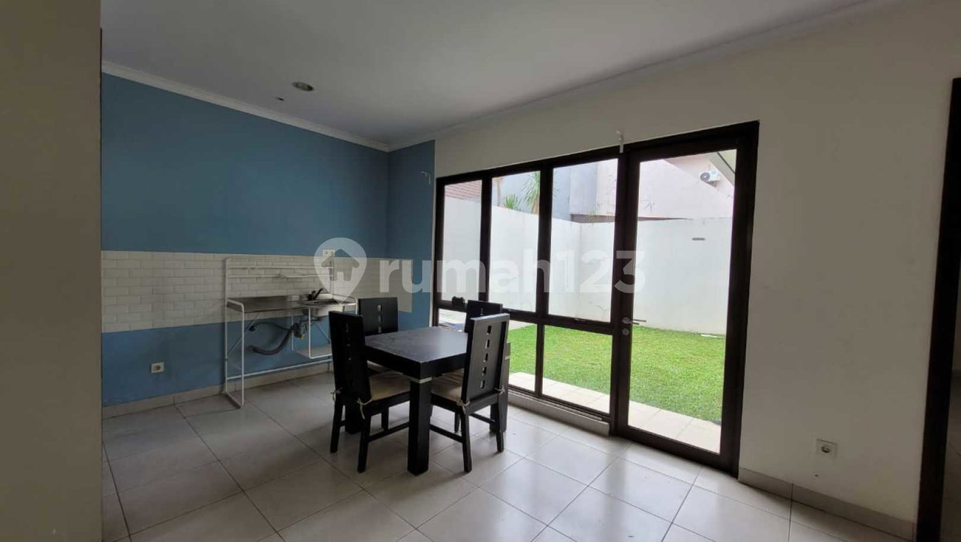House for rent in Semarang, Indonesia · 3 rooms, 3 baths