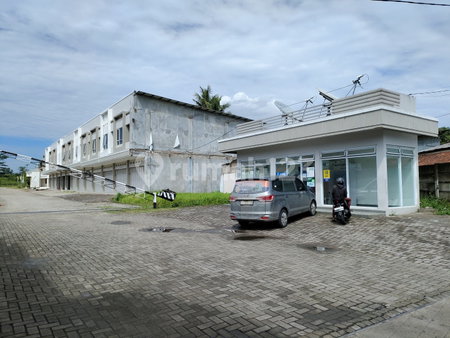 House for rent in Bandung, Indonesia · 2 rooms, 1 bath
