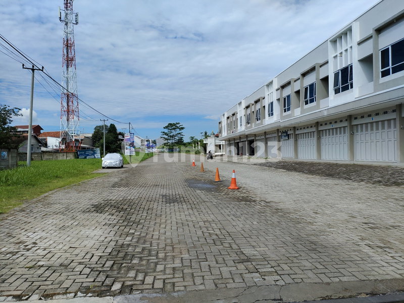 House for rent in Bandung, Indonesia · 2 rooms, 1 bath