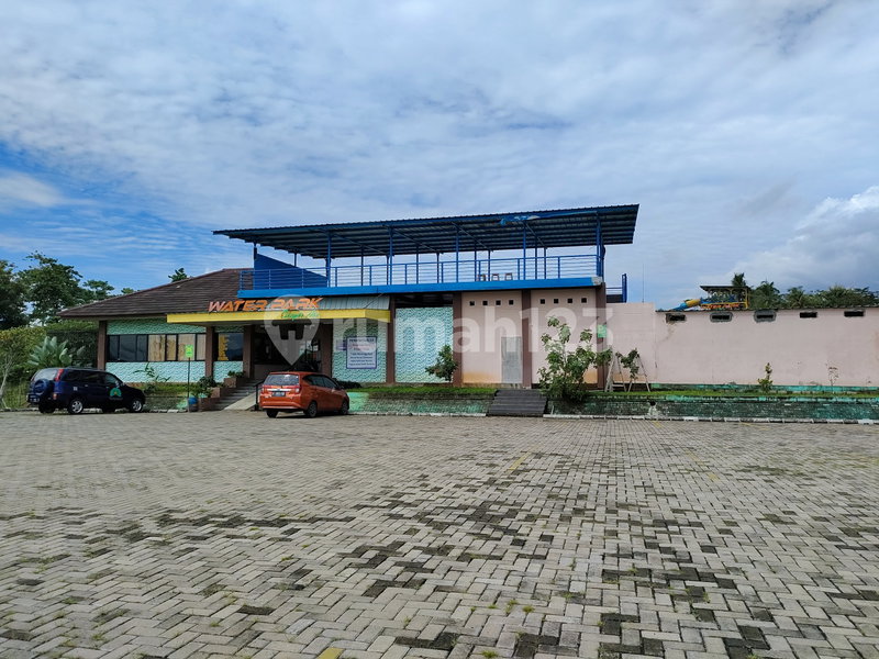 House for rent in Bandung, Indonesia · 2 rooms, 1 bath