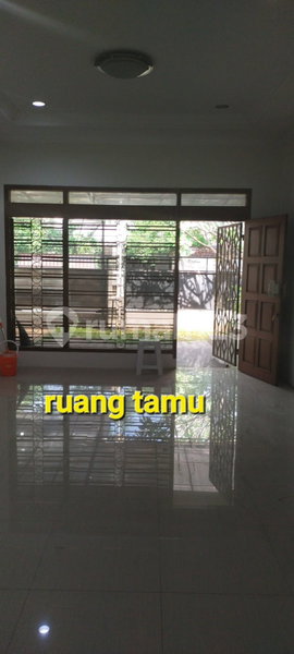 House for rent in Semarang, Indonesia · 5 rooms, 2 baths