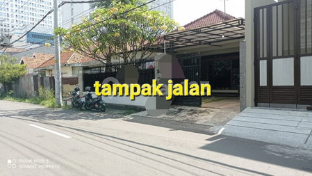House for rent in Semarang, Indonesia · 5 rooms, 2 baths