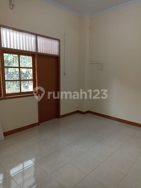 House for rent in Makassar, Indonesia · 1 room, 2 baths