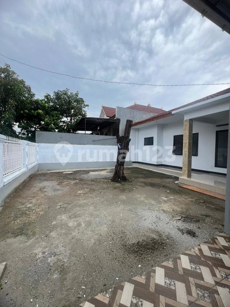 House for rent in Bandung, Indonesia · 3 rooms, 2 baths