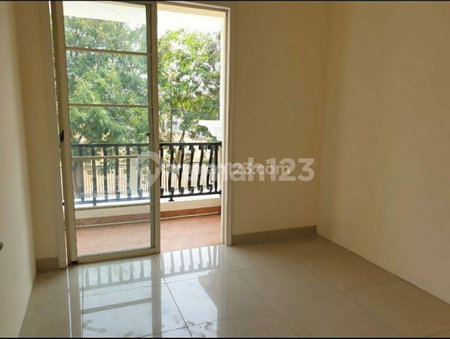 House for rent in North Jakarta, Indonesia · Penjaringan · 5 rooms, 3 baths