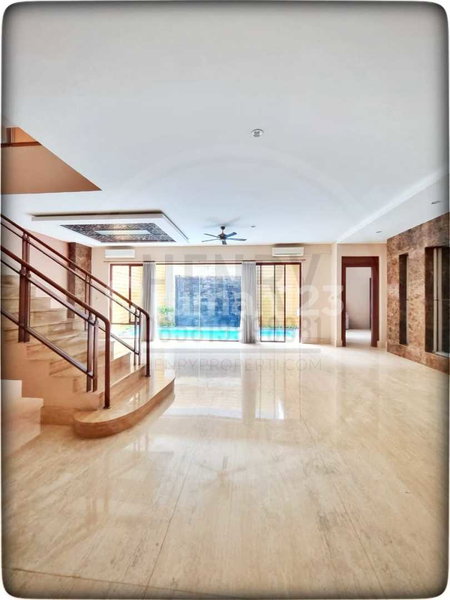 House for rent in Jakarta, Indonesia · Tebet · 4 rooms, 3 baths