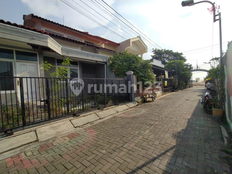 House for rent in Semarang, Indonesia · 3 rooms, 2 baths