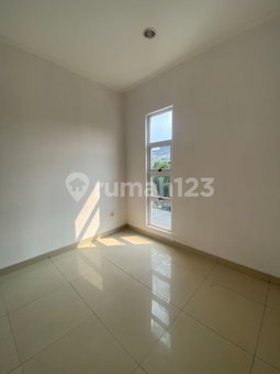 House for rent in Ciputat, Indonesia · Cengkareng · 3 rooms, 3 baths
