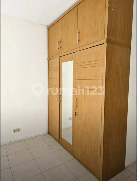 House for rent in Bekasi, Indonesia · 5 rooms, 3 baths