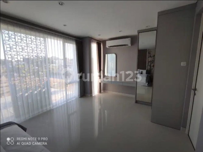 House for rent in Surabaya, Indonesia · 3 rooms, 2 baths
