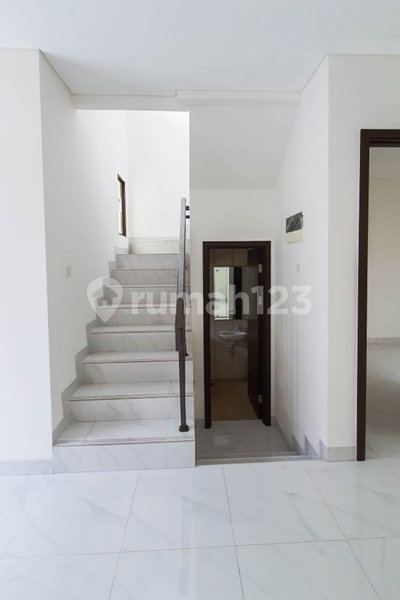 House for rent in Ciputat, Indonesia · East Coral · 2 rooms, 1 bath