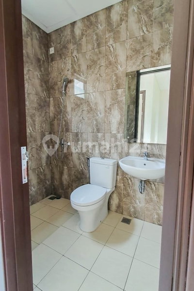 House for rent in Ciputat, Indonesia · East Coral · 2 rooms, 1 bath