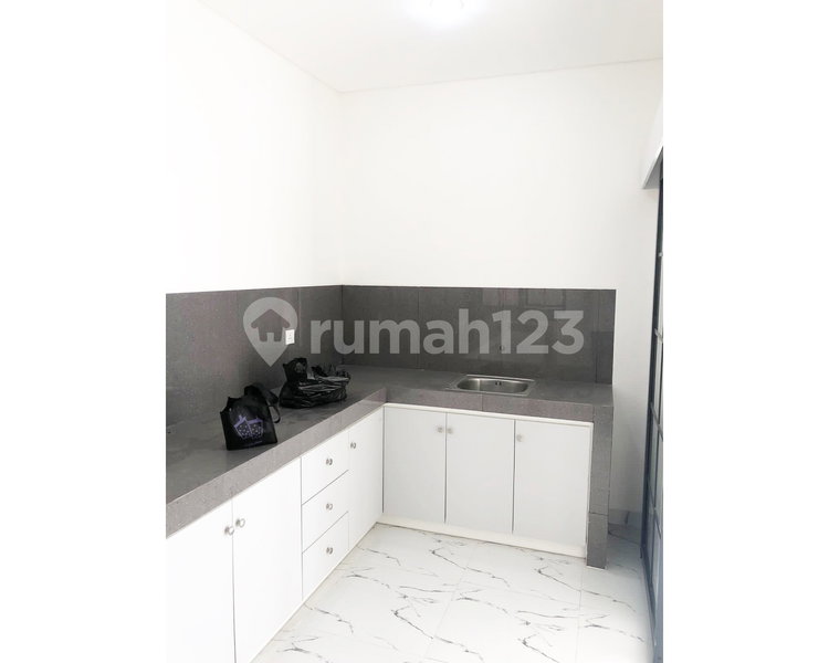 House for rent in Ciputat, Indonesia · East Coral · 2 rooms, 1 bath