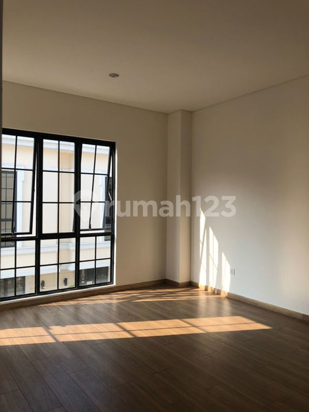 House for rent in Ciputat, Indonesia · East Coral · 2 rooms, 1 bath