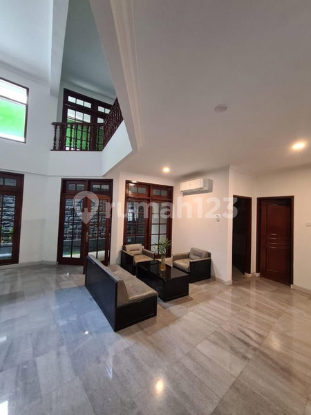 House for rent in Semarang, Indonesia · 4 rooms, 3 baths