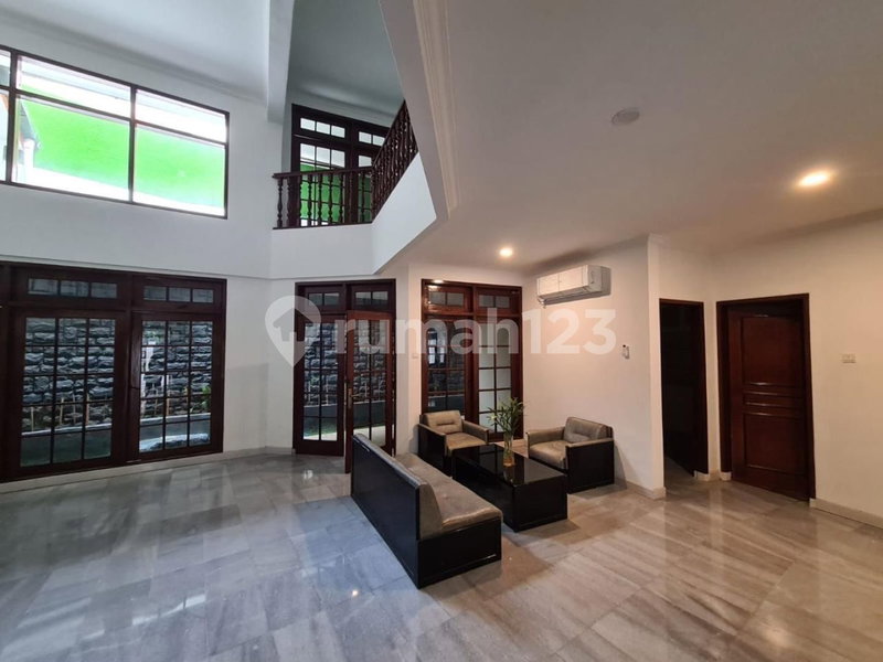 House for rent in Semarang, Indonesia · 4 rooms, 3 baths