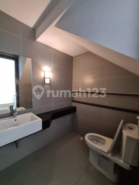 House for rent in Pamulang, Indonesia · Cilandak · 3 rooms, 3 baths