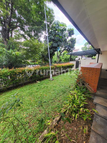 House for rent in South Jakarta, Indonesia · Cilandak · 5 rooms, 4 baths