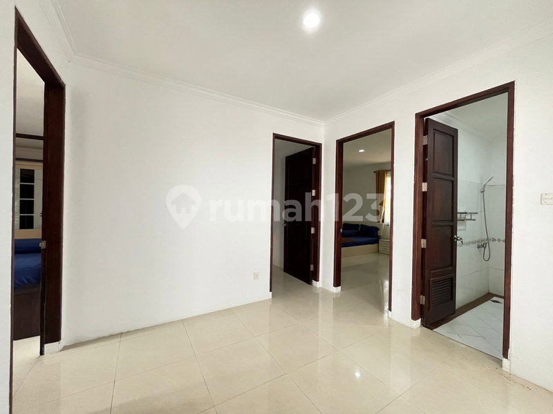 House for rent in Bogor, Indonesia · Pabaton Village · 3 rooms, 3 baths