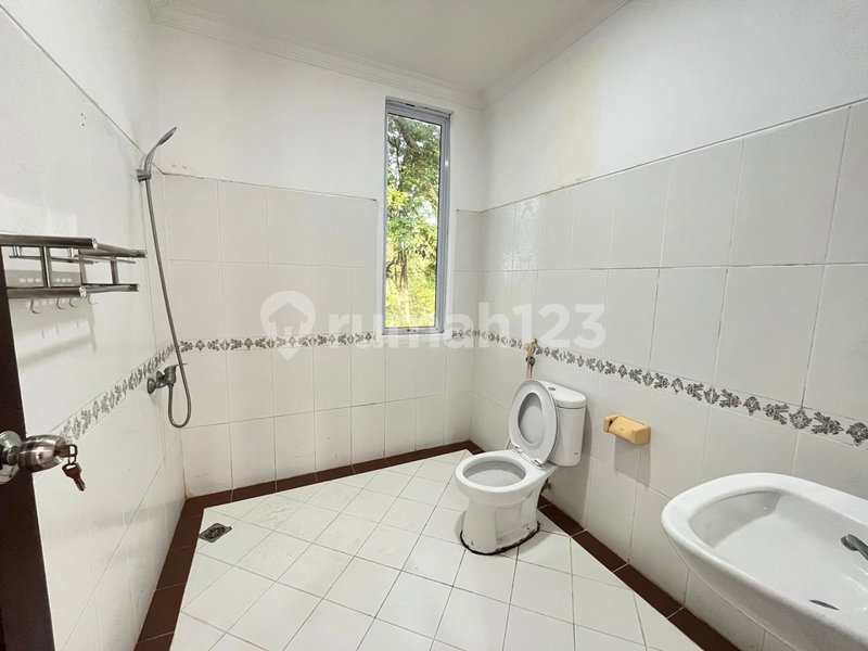 House for rent in Bogor, Indonesia · Pabaton Village · 3 rooms, 3 baths