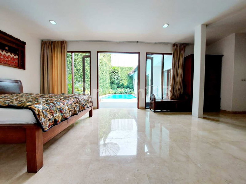 House for rent in Jakarta, Indonesia · Menteng · 4 rooms, 4 baths