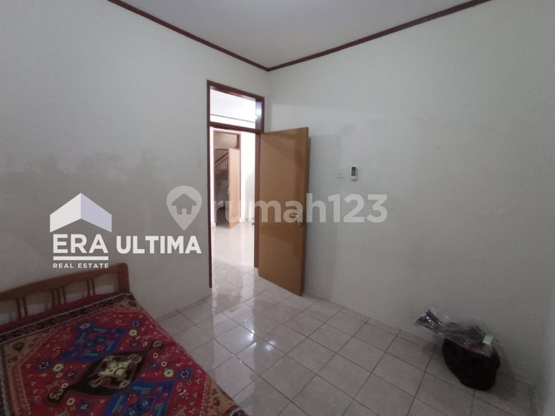 House for rent in Bandung, Indonesia · 3 rooms, 2 baths