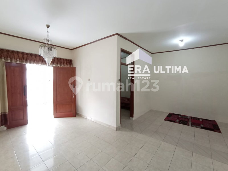 House for rent in Bandung, Indonesia · 3 rooms, 2 baths