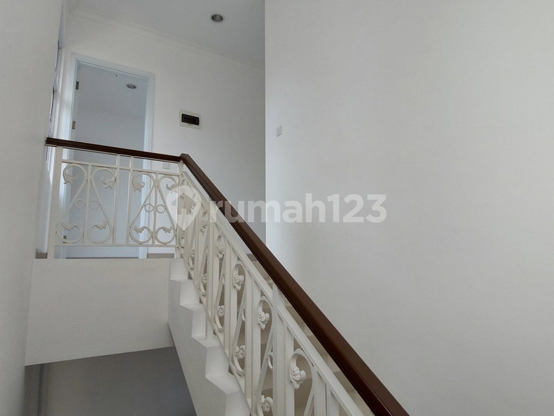 House for rent in Bandung, Indonesia · 3 rooms, 3 baths