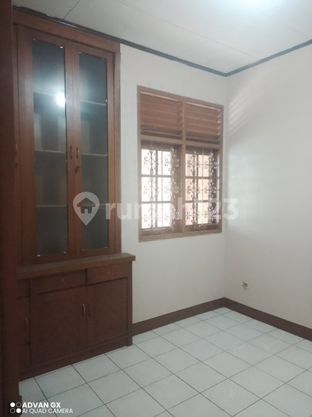 House for rent in Bandung, Indonesia · 4 rooms, 3 baths