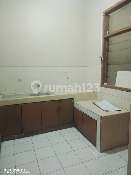 House for rent in Bandung, Indonesia · 4 rooms, 3 baths