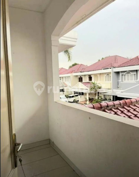 House for rent in Pamulang, Indonesia · East Ciputat · 2 rooms, 2 baths