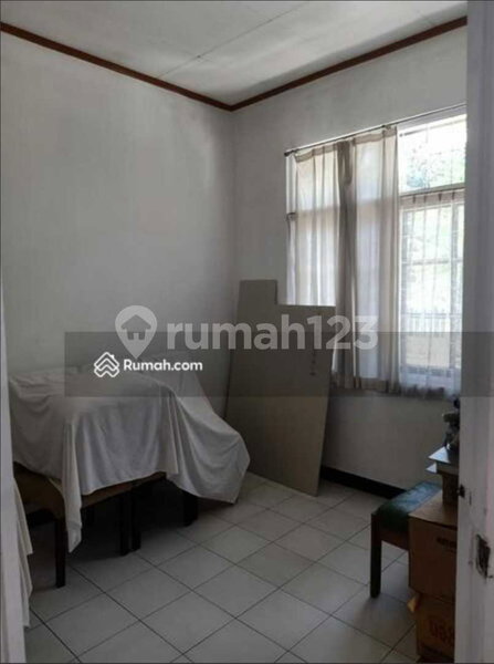 House for rent in Bandung, Indonesia · 3 rooms, 2 baths