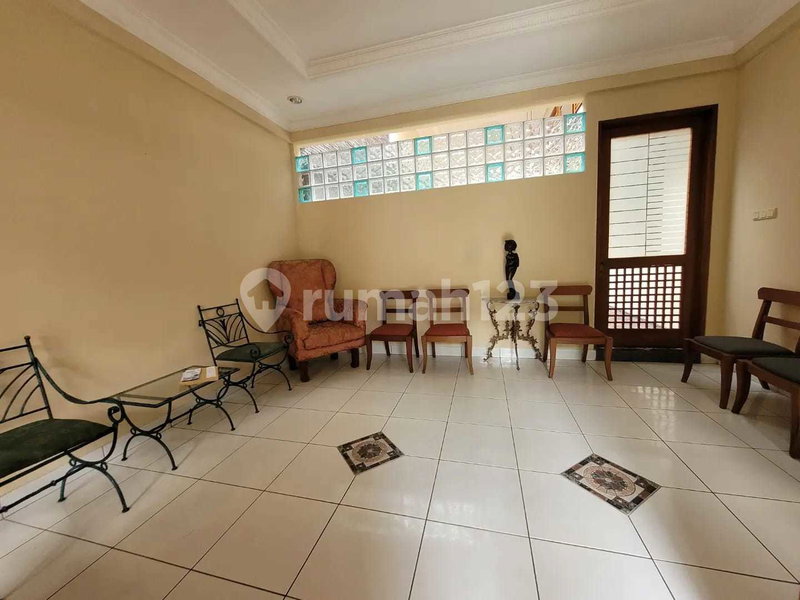 House for rent in Bandung, Indonesia · 4 rooms, 3 baths