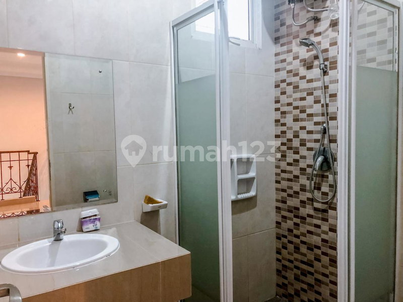 House for rent in Cikarang, Indonesia · 4 rooms, 3 baths