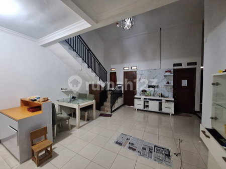 House for rent in Cikarang, Indonesia · 3 rooms, 3 baths