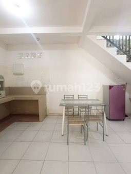 House for rent in Bandung, Indonesia · 2 rooms, 1 bath