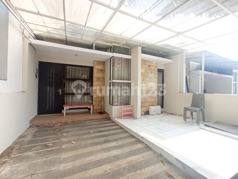 House for rent in Bandung, Indonesia · 2 rooms, 1 bath