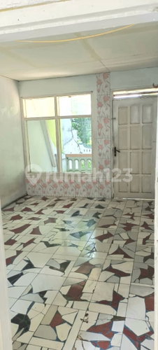 House for rent in Bandung, Indonesia · 2 rooms, 1 bath