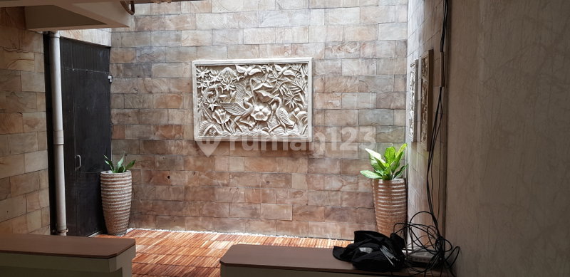 House for rent in West Jakarta, Indonesia · Kembangan · 3 rooms, 3 baths