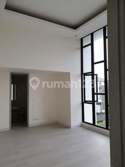 House for rent in Tangerang, Indonesia · Riding · 4 rooms, 4 baths