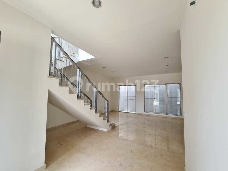 House for rent in Tangerang, Indonesia · Riding · 3 rooms, 3 baths