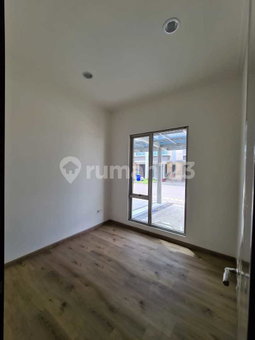 House for rent in Tangerang, Indonesia · Riding · 3 rooms, 3 baths